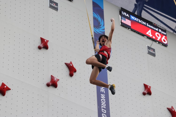 让我一次又, 记者 让我一次又, 记者