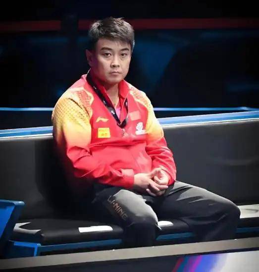 压在了, 的弟子们, 向鹏 压在了, 的弟子们, 向鹏