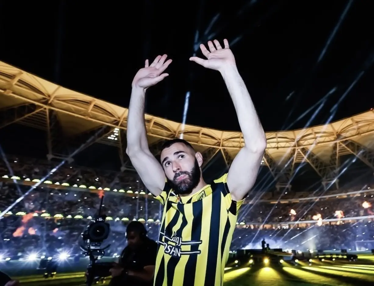 马纳伊跟科, img